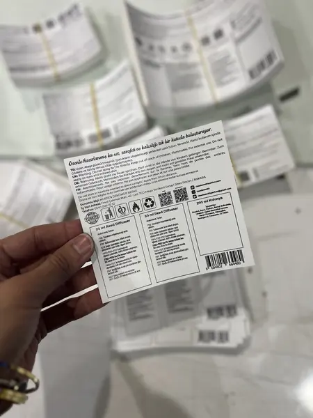 Baskes Etiket ve Sticker Baskı örnek uygulama fotoğrafı 3