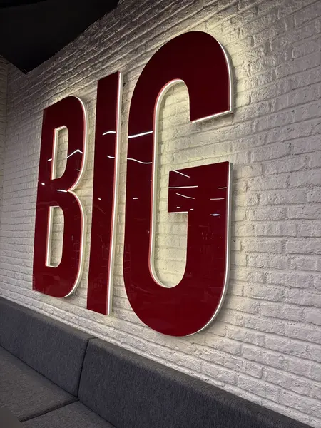 Pleksi Logo Tabela ve Harf Kesim örnek uygulama fotoğrafı 19